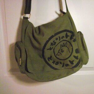 ARMY GREEN CANVAS SHOULDER BAG WITH "TOTORO" GRAPHIC